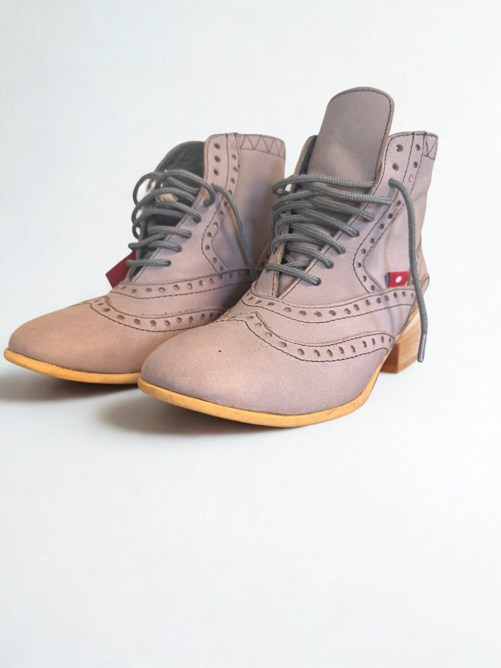 Oliberté Lalina Leather Wingtip Wedge Ankle Booties  Size 38